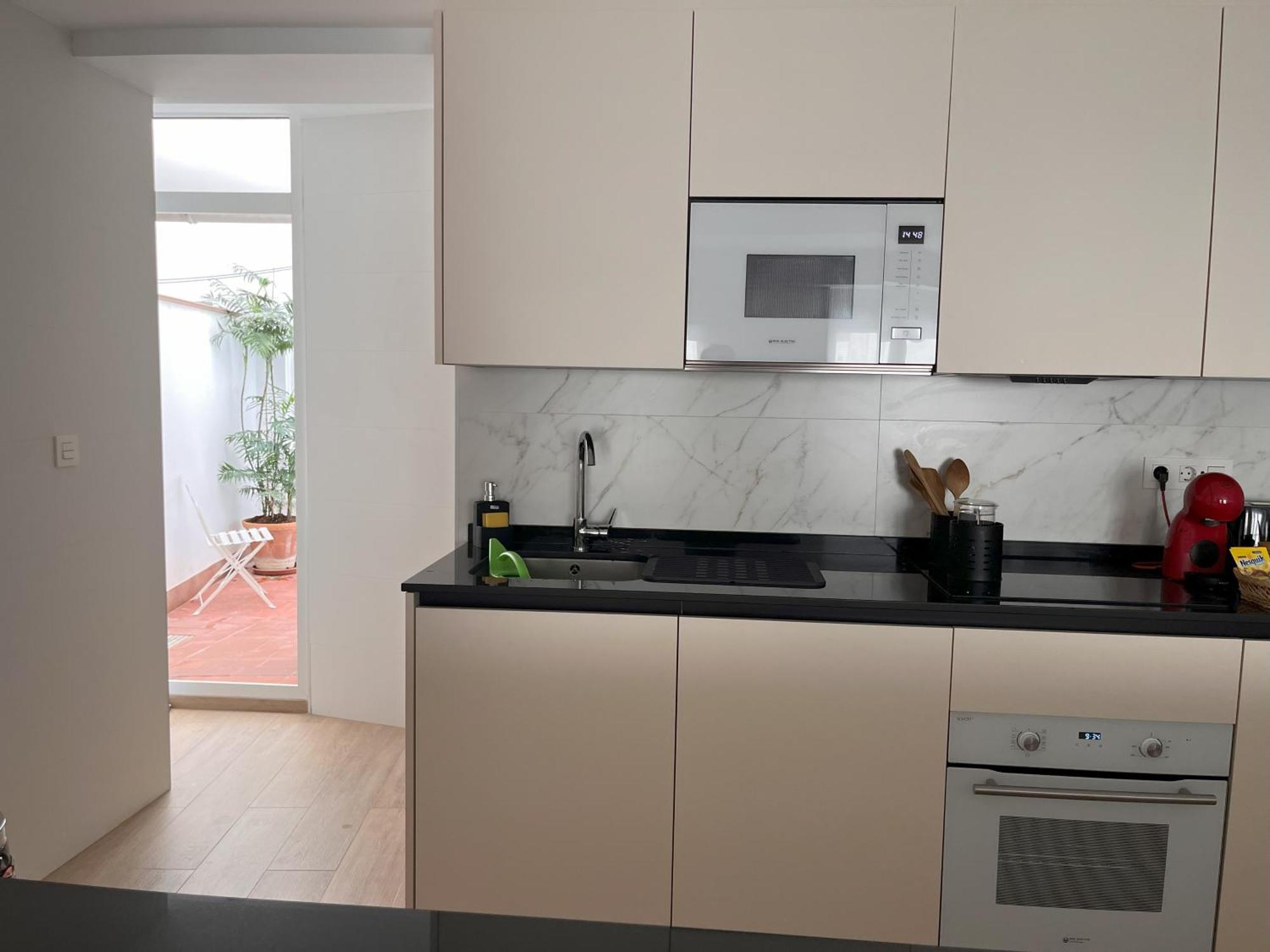 Precioso Apartamento Con Patio 格拉纳达 外观 照片